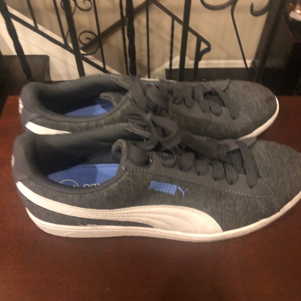 Puma Sneakers